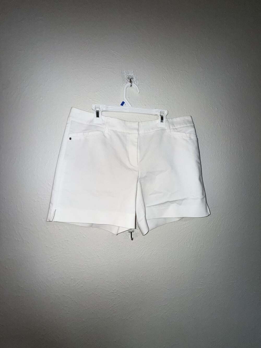 White House Black Market The 5" Short